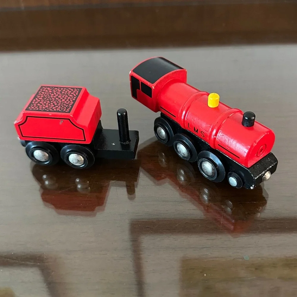 Vtg BRIO LMS Steam Engine Train Red Wood Magnetic Tender Made in Sweden 33411